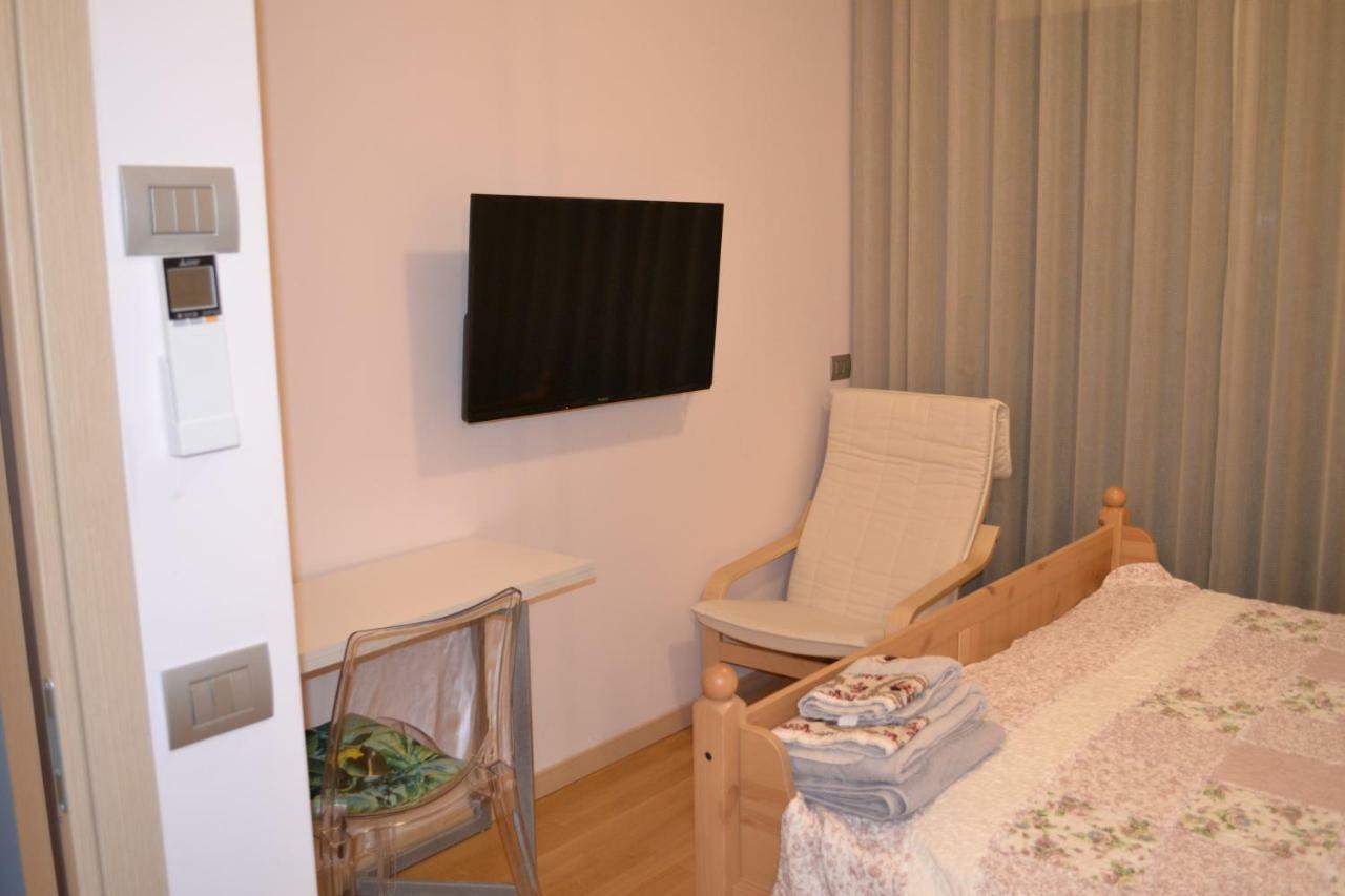Appartement La Bella Italia à Desenzano del Garda Extérieur photo